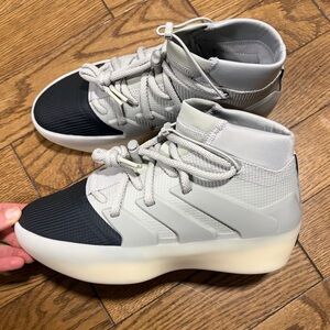 Adidas fear of god athletics x basketball shoes High-Top size 8